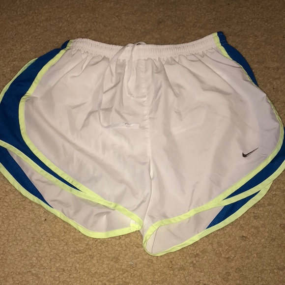 Nike running shorts - Picture 1 of 1